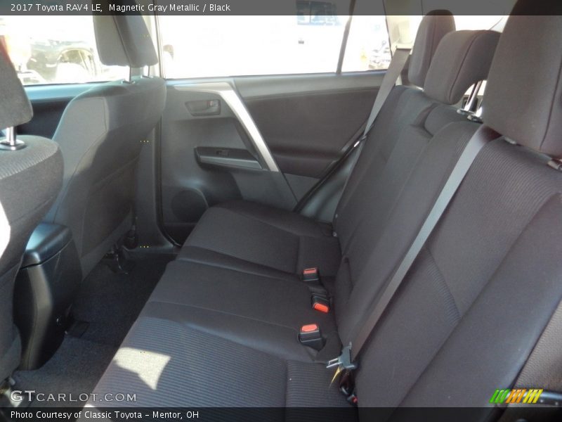 Magnetic Gray Metallic / Black 2017 Toyota RAV4 LE