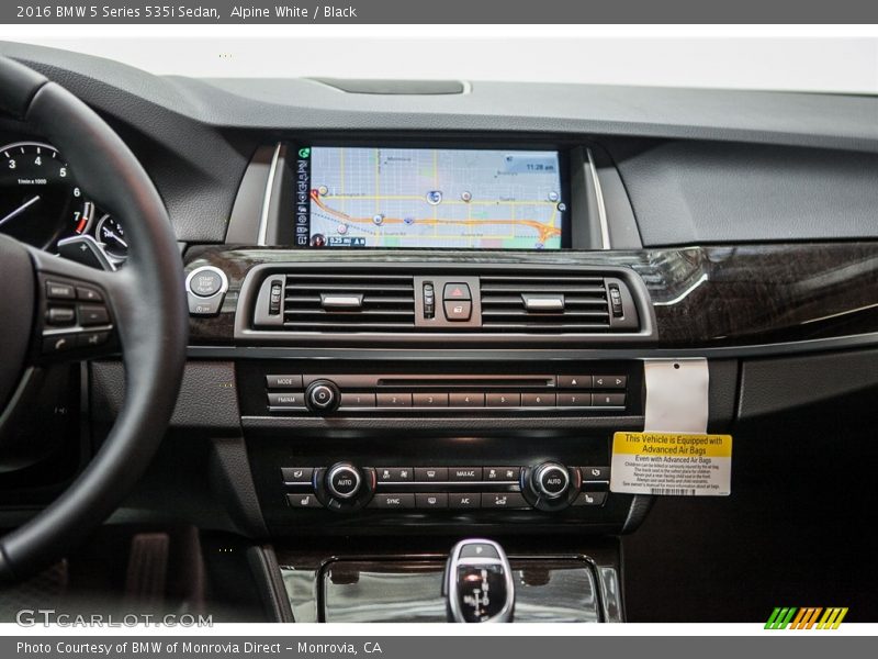 Alpine White / Black 2016 BMW 5 Series 535i Sedan
