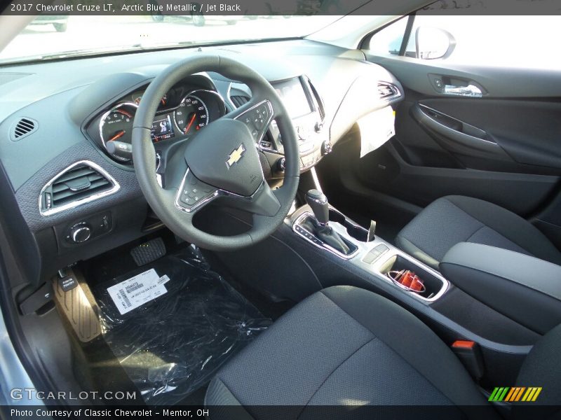 Arctic Blue Metallic / Jet Black 2017 Chevrolet Cruze LT