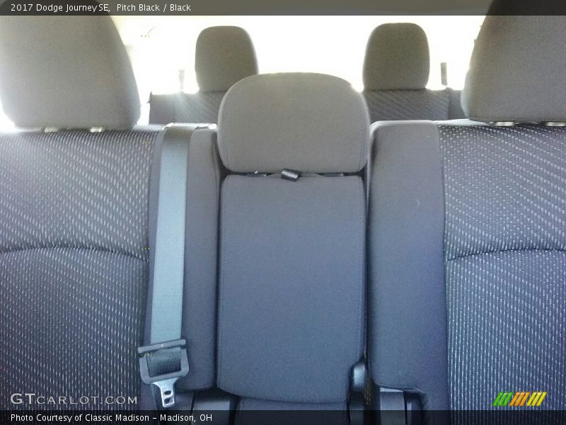 Pitch Black / Black 2017 Dodge Journey SE