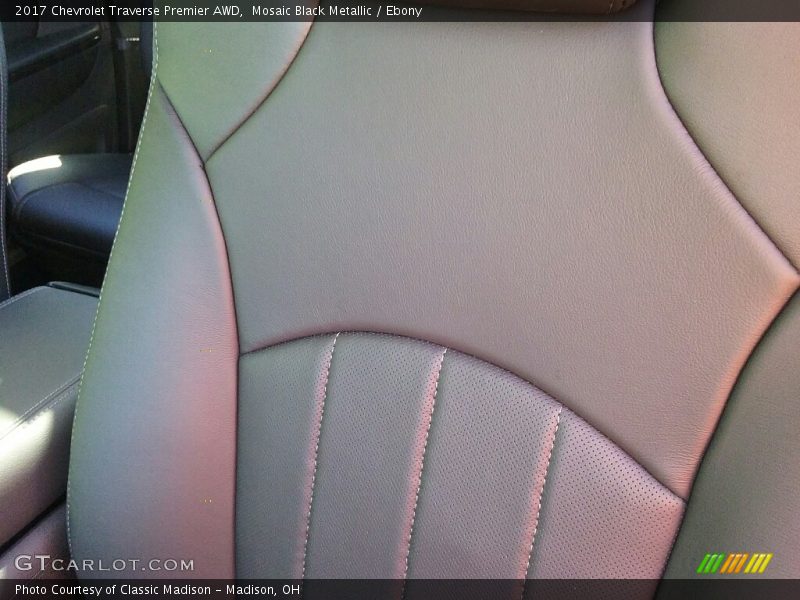 Mosaic Black Metallic / Ebony 2017 Chevrolet Traverse Premier AWD