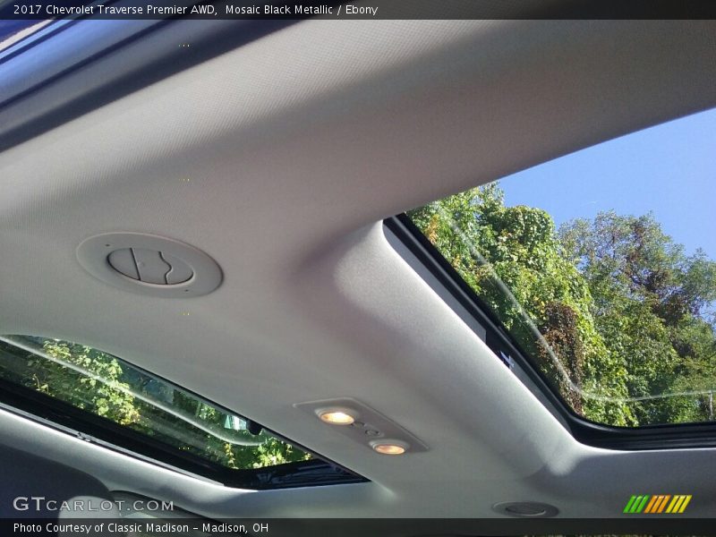 Mosaic Black Metallic / Ebony 2017 Chevrolet Traverse Premier AWD