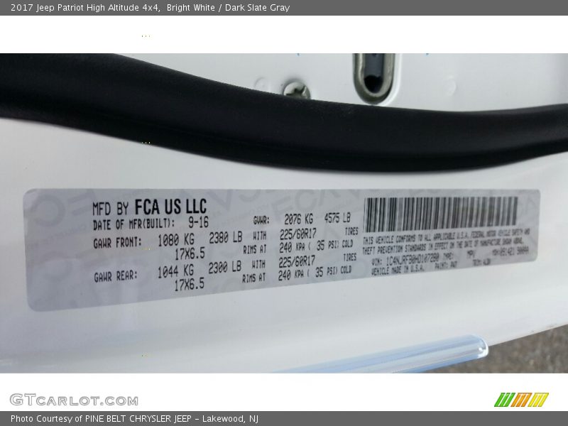 Bright White / Dark Slate Gray 2017 Jeep Patriot High Altitude 4x4
