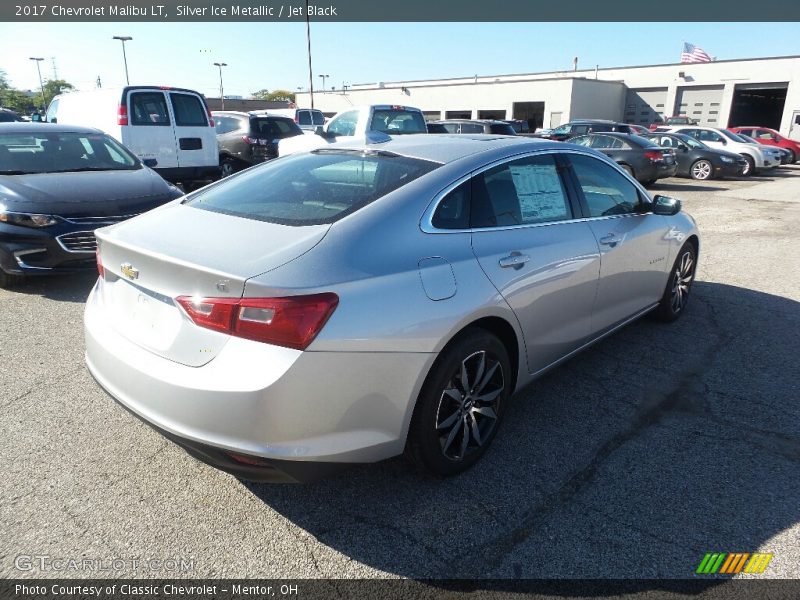 Silver Ice Metallic / Jet Black 2017 Chevrolet Malibu LT