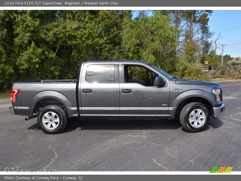 Magnetic / Medium Earth Gray 2016 Ford F150 XLT SuperCrew