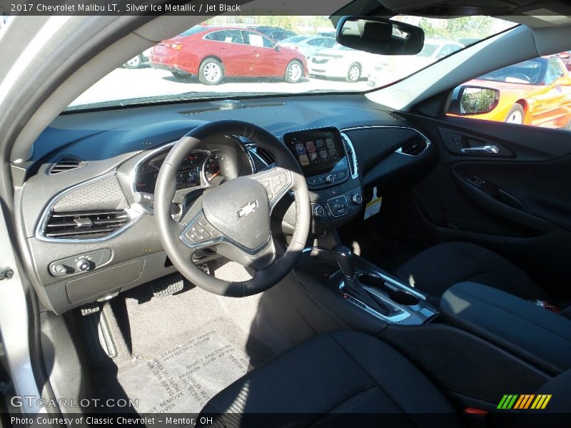 Silver Ice Metallic / Jet Black 2017 Chevrolet Malibu LT