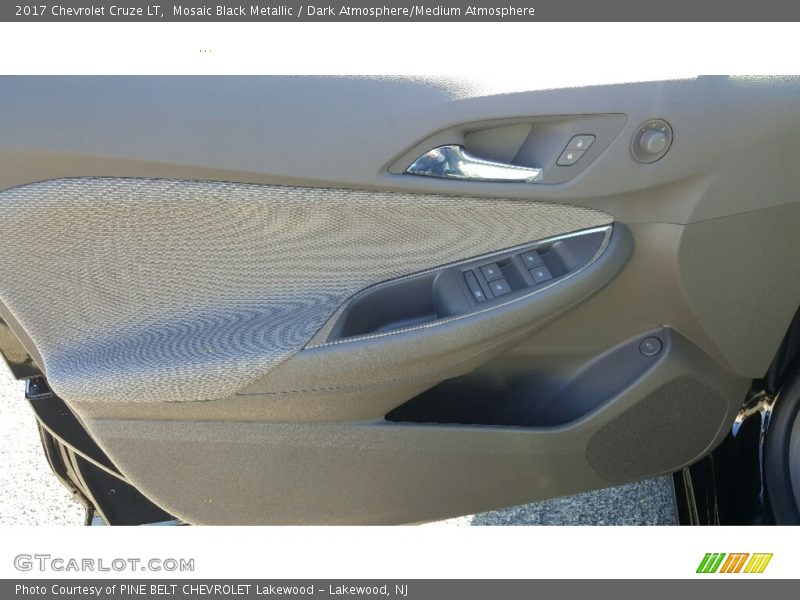 Mosaic Black Metallic / Dark Atmosphere/Medium Atmosphere 2017 Chevrolet Cruze LT
