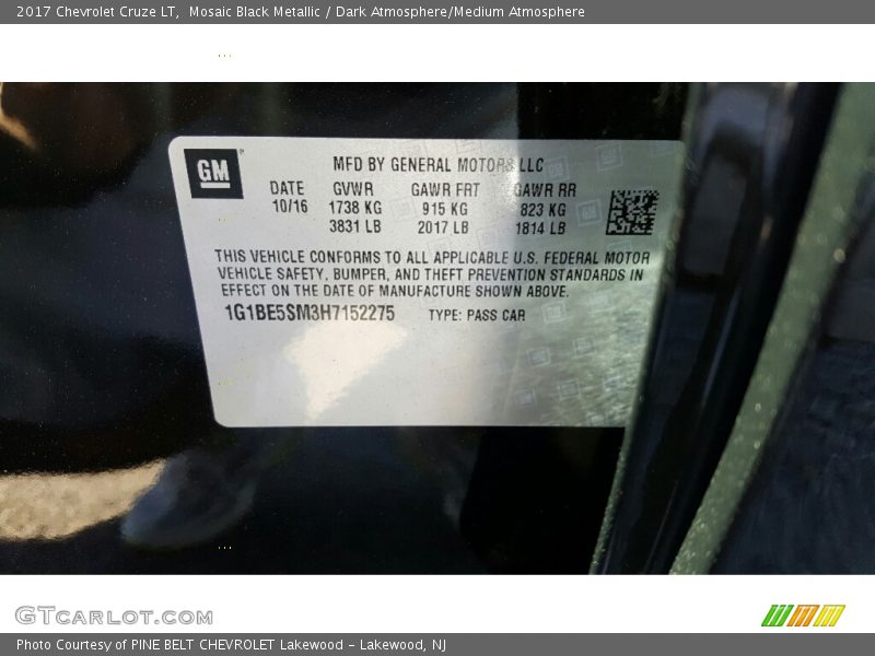 Mosaic Black Metallic / Dark Atmosphere/Medium Atmosphere 2017 Chevrolet Cruze LT