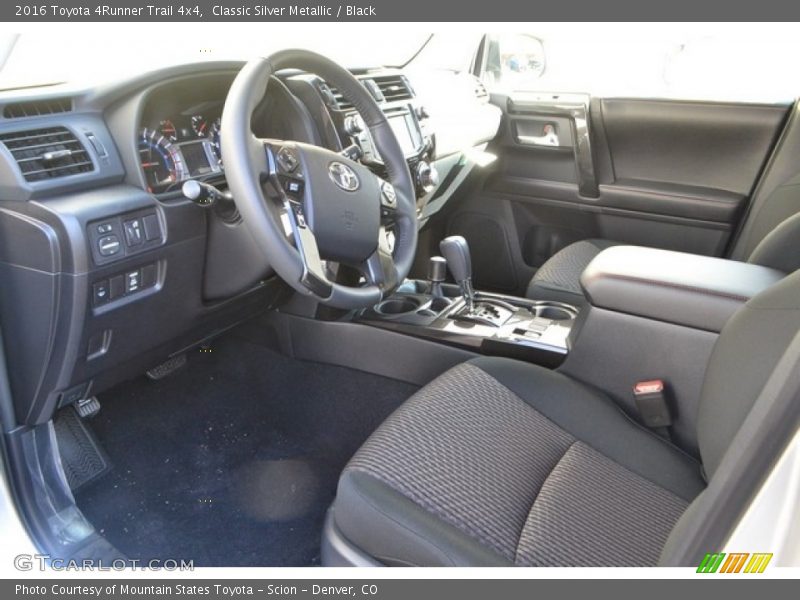 Classic Silver Metallic / Black 2016 Toyota 4Runner Trail 4x4