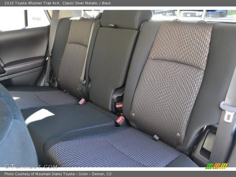 Classic Silver Metallic / Black 2016 Toyota 4Runner Trail 4x4