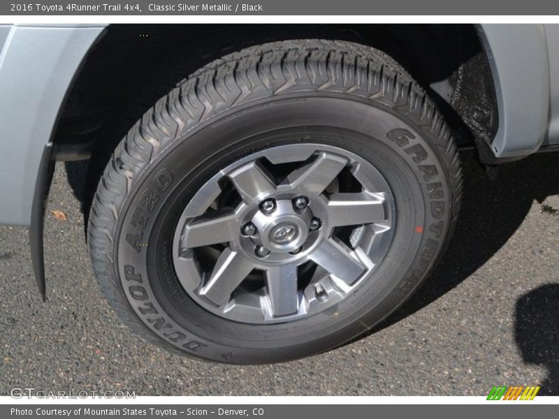 Classic Silver Metallic / Black 2016 Toyota 4Runner Trail 4x4