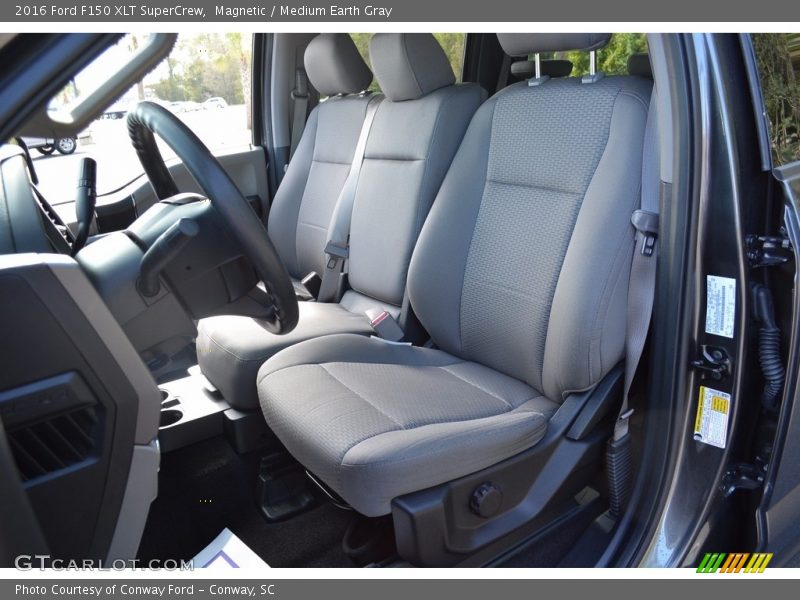 Magnetic / Medium Earth Gray 2016 Ford F150 XLT SuperCrew