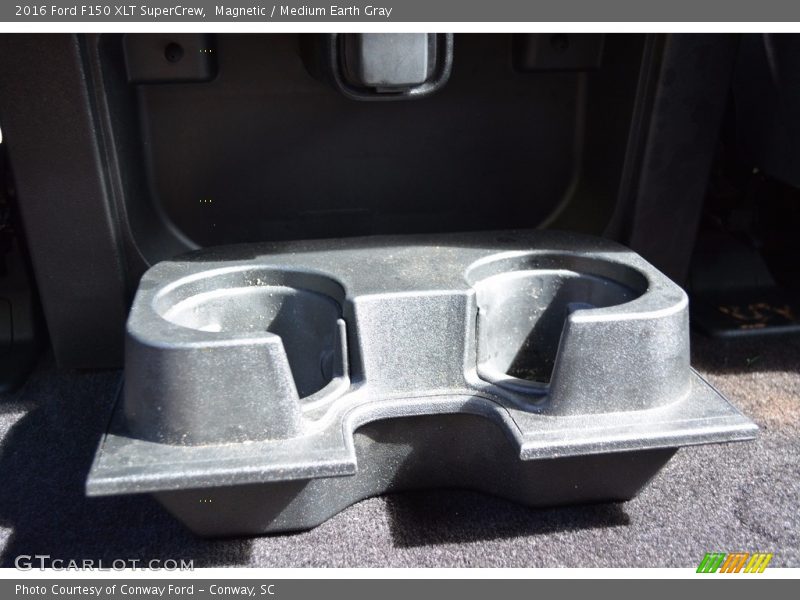 Magnetic / Medium Earth Gray 2016 Ford F150 XLT SuperCrew