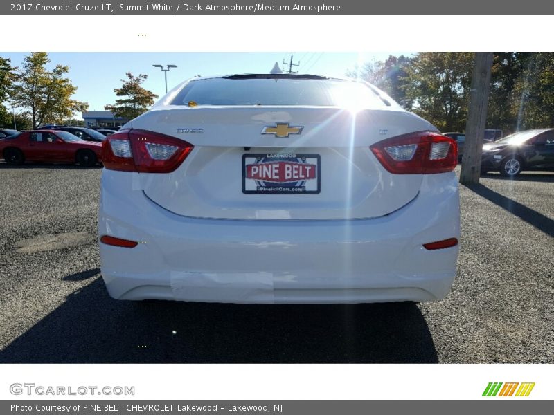 Summit White / Dark Atmosphere/Medium Atmosphere 2017 Chevrolet Cruze LT