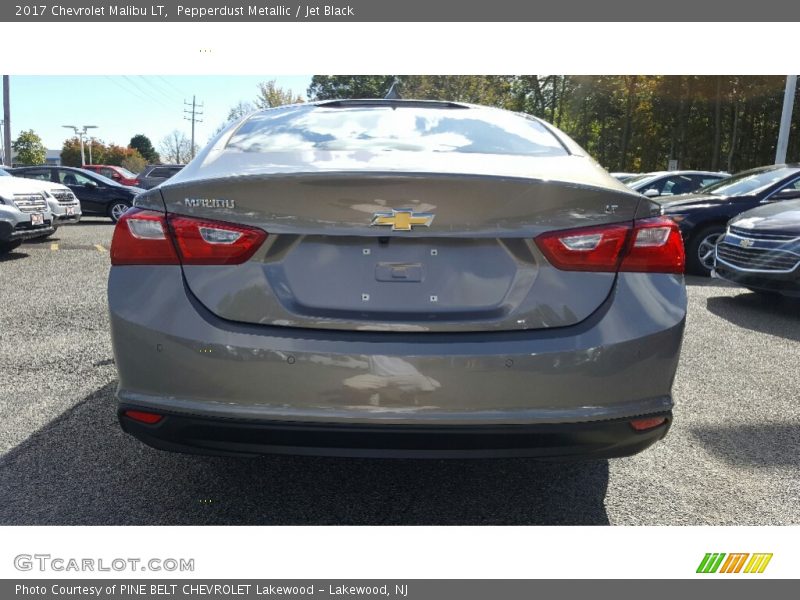 Pepperdust Metallic / Jet Black 2017 Chevrolet Malibu LT