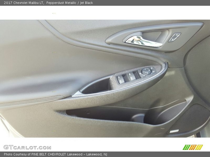 Pepperdust Metallic / Jet Black 2017 Chevrolet Malibu LT
