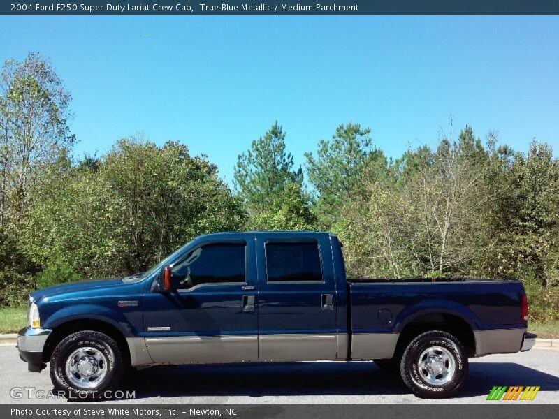 True Blue Metallic / Medium Parchment 2004 Ford F250 Super Duty Lariat Crew Cab