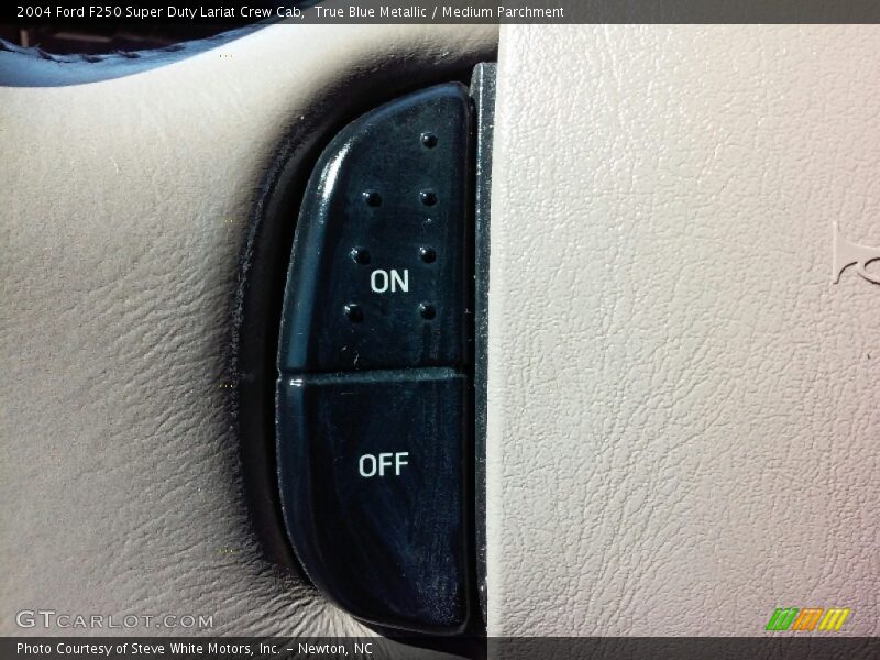 True Blue Metallic / Medium Parchment 2004 Ford F250 Super Duty Lariat Crew Cab