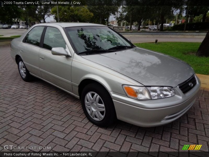 Lunar Mist Metallic / Gray 2000 Toyota Camry LE