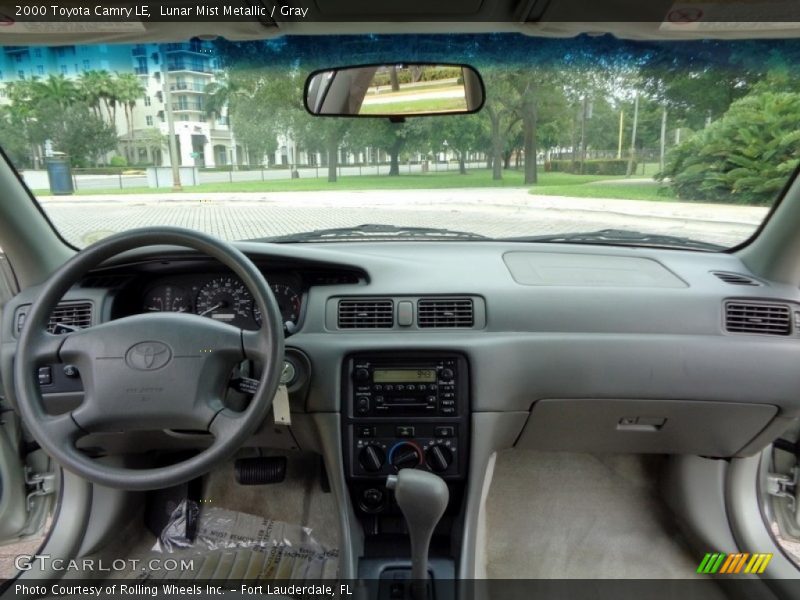 Lunar Mist Metallic / Gray 2000 Toyota Camry LE