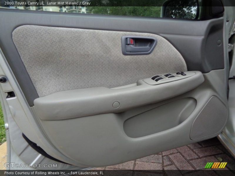 Lunar Mist Metallic / Gray 2000 Toyota Camry LE