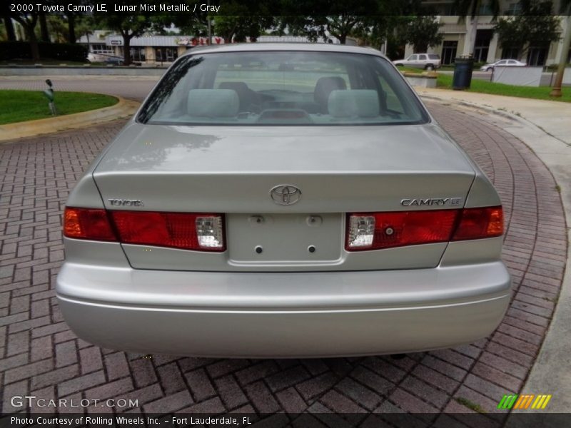 Lunar Mist Metallic / Gray 2000 Toyota Camry LE
