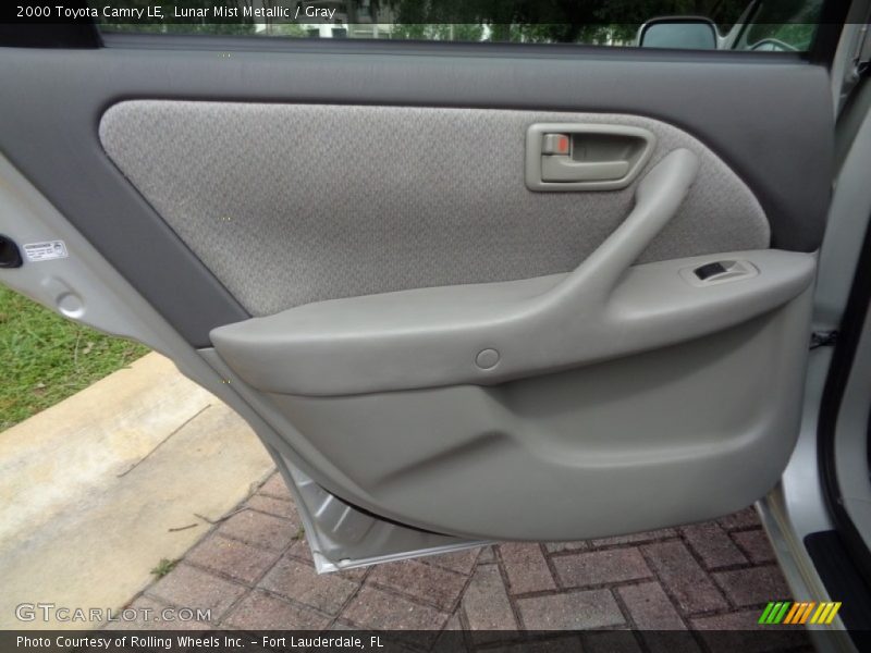 Lunar Mist Metallic / Gray 2000 Toyota Camry LE