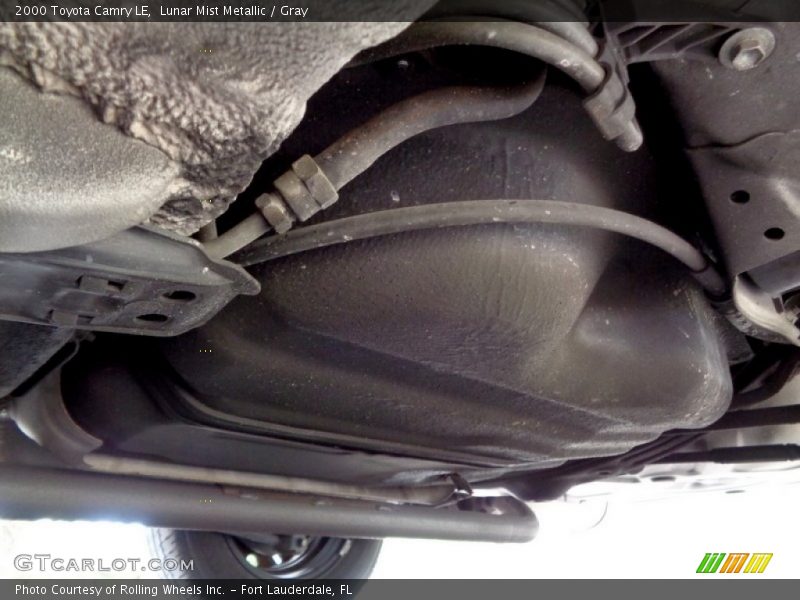 Lunar Mist Metallic / Gray 2000 Toyota Camry LE