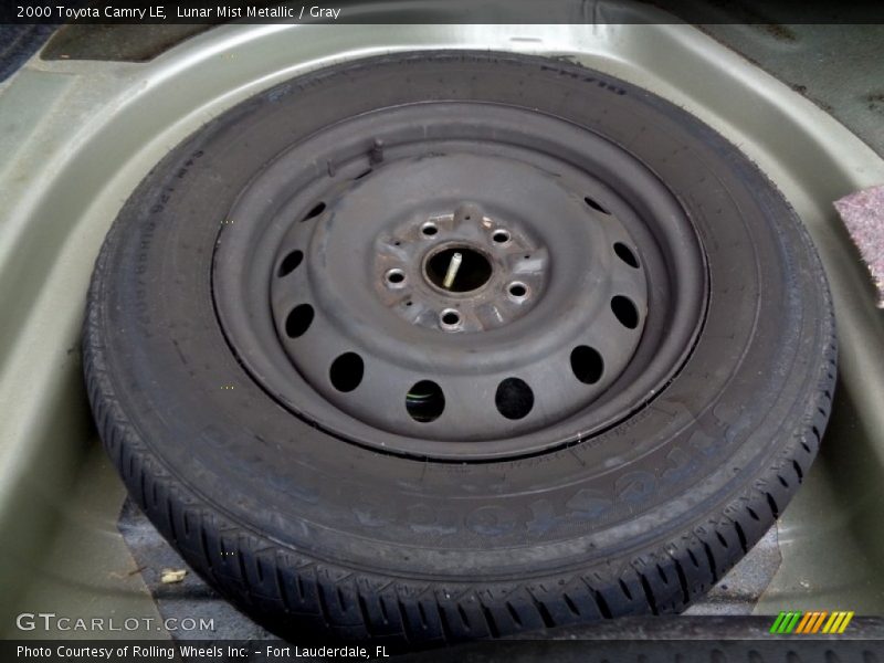 Lunar Mist Metallic / Gray 2000 Toyota Camry LE