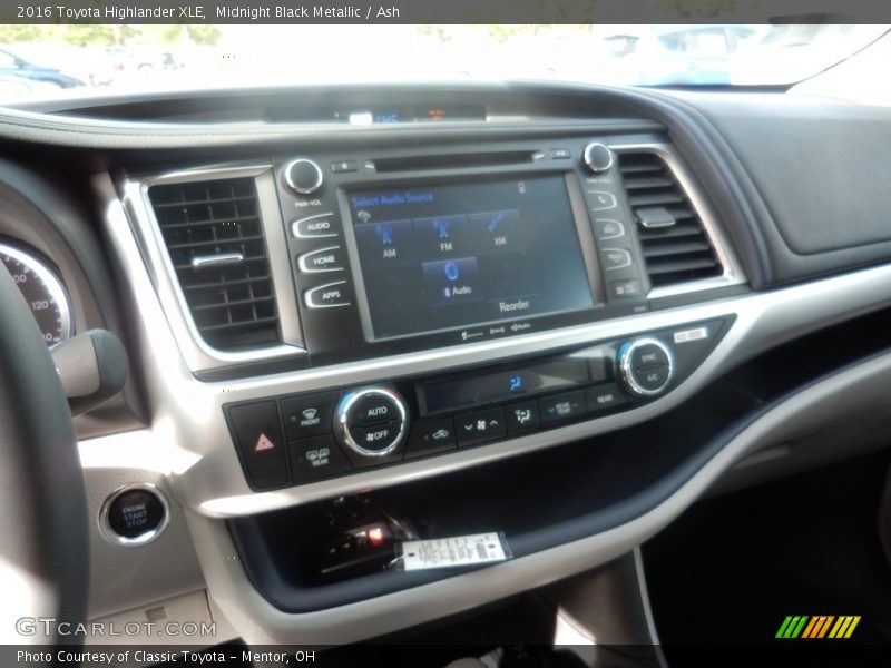 Midnight Black Metallic / Ash 2016 Toyota Highlander XLE