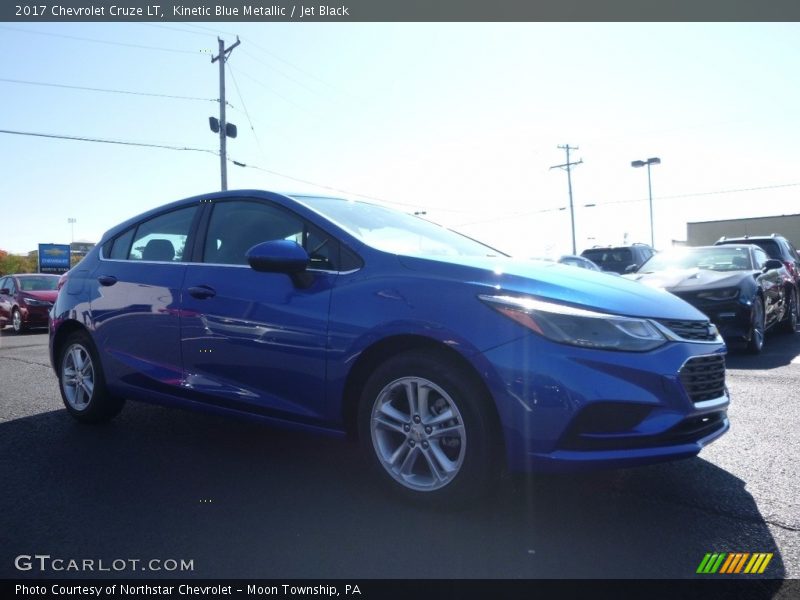 Kinetic Blue Metallic / Jet Black 2017 Chevrolet Cruze LT