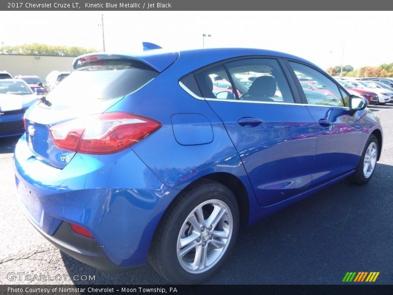 Kinetic Blue Metallic / Jet Black 2017 Chevrolet Cruze LT