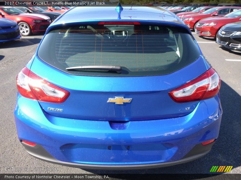 Kinetic Blue Metallic / Jet Black 2017 Chevrolet Cruze LT