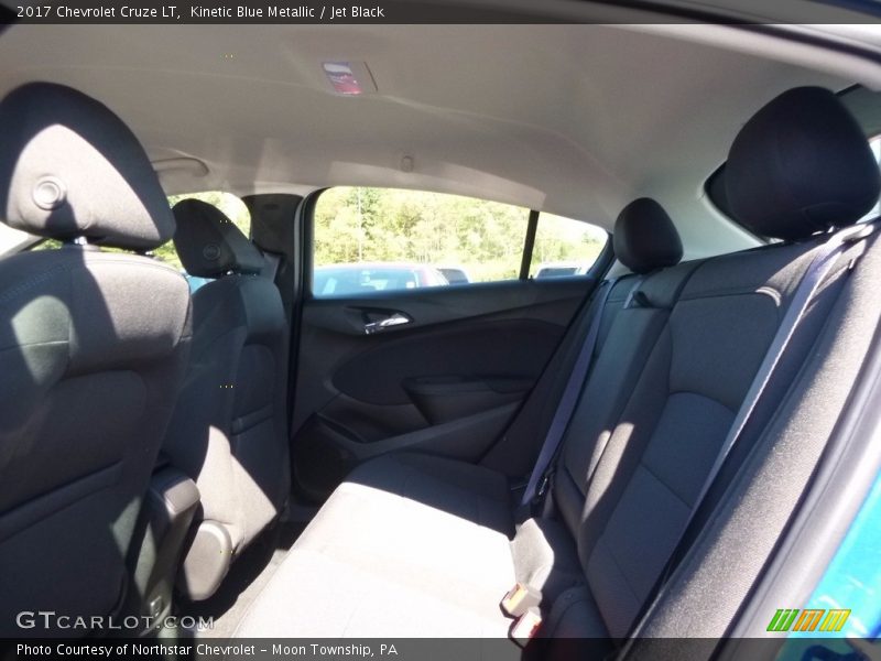 Kinetic Blue Metallic / Jet Black 2017 Chevrolet Cruze LT