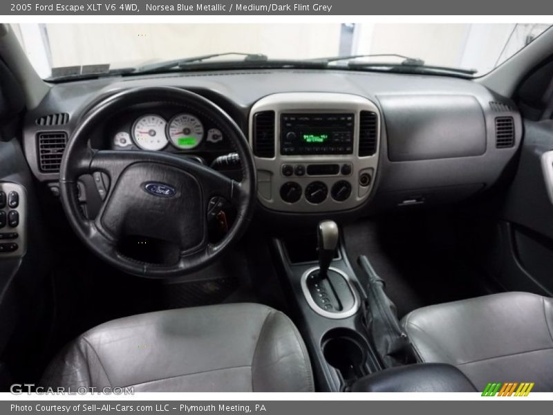 Norsea Blue Metallic / Medium/Dark Flint Grey 2005 Ford Escape XLT V6 4WD