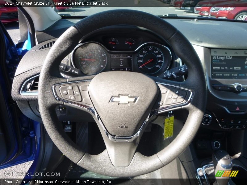 Kinetic Blue Metallic / Jet Black 2017 Chevrolet Cruze LT