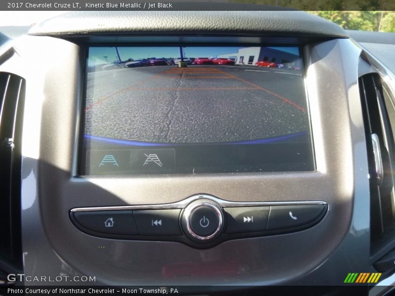 Kinetic Blue Metallic / Jet Black 2017 Chevrolet Cruze LT