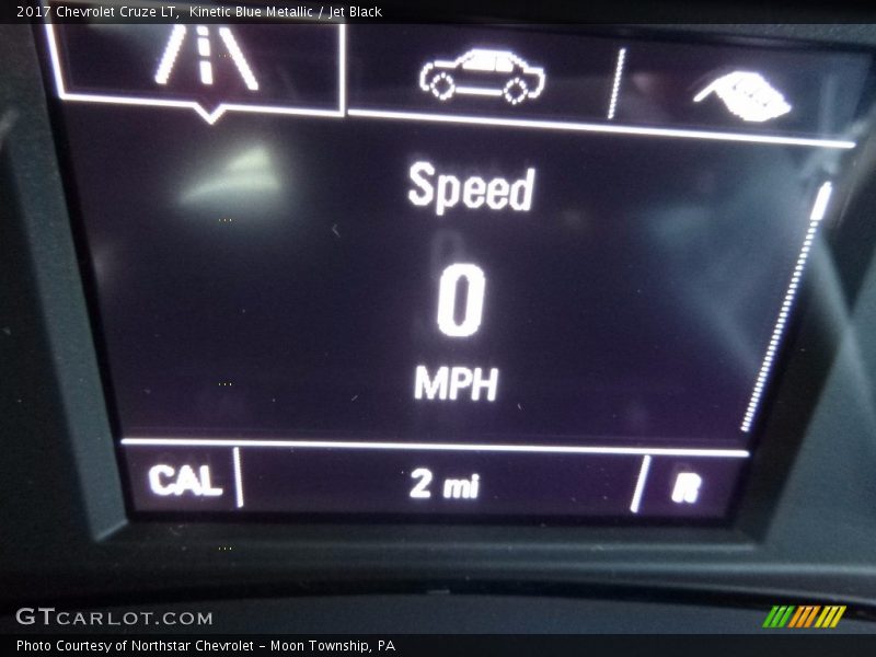 Kinetic Blue Metallic / Jet Black 2017 Chevrolet Cruze LT