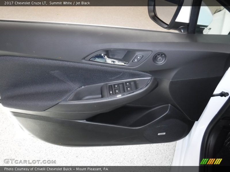 Summit White / Jet Black 2017 Chevrolet Cruze LT