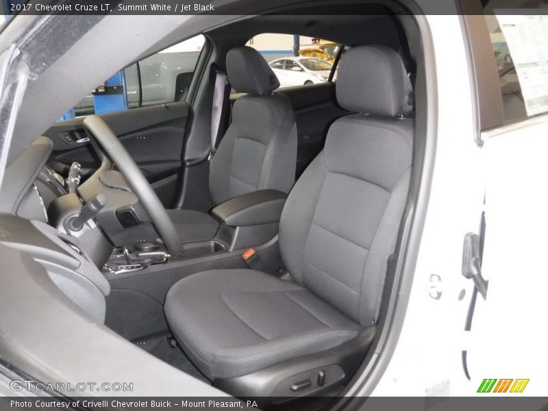 Summit White / Jet Black 2017 Chevrolet Cruze LT