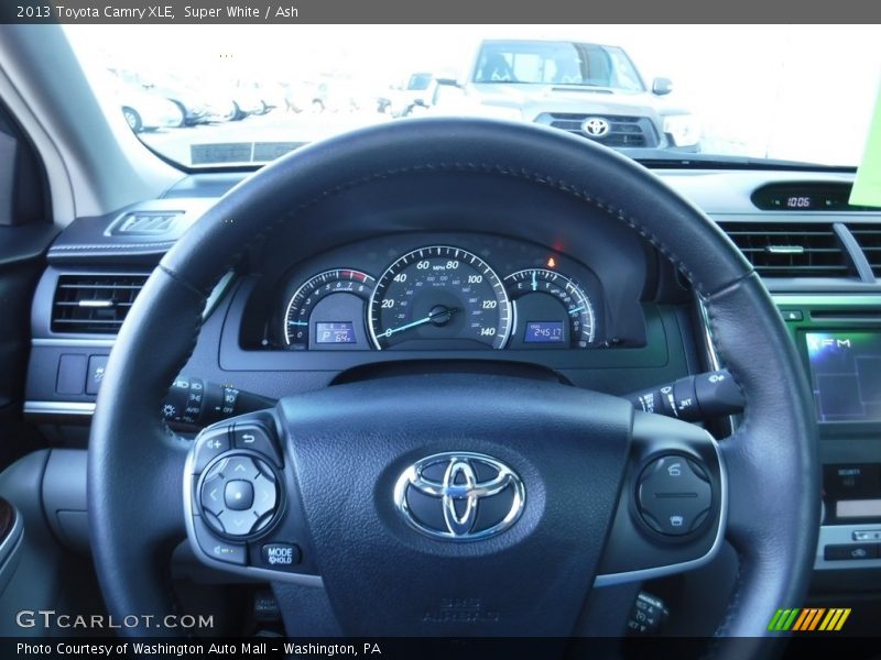Super White / Ash 2013 Toyota Camry XLE