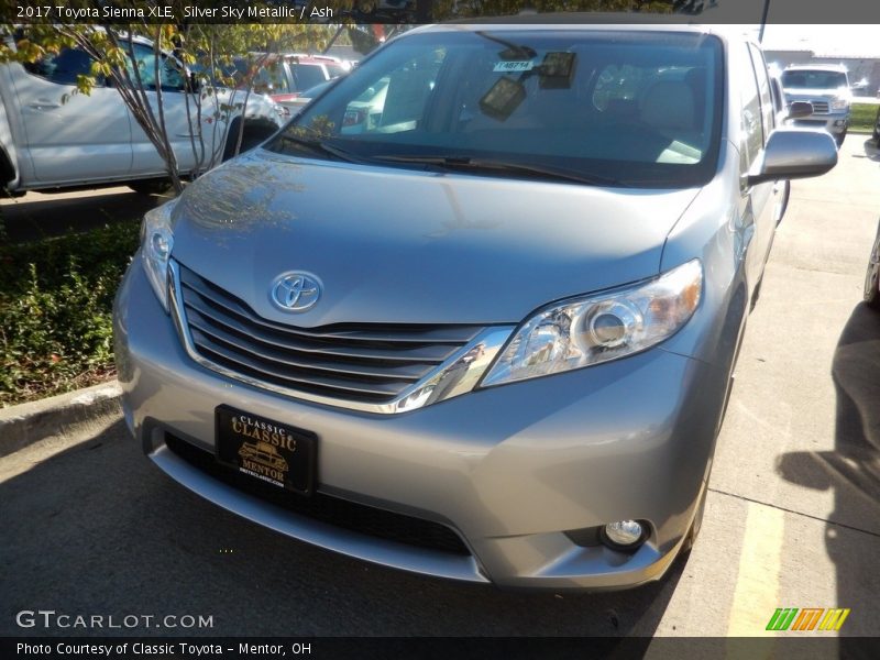Silver Sky Metallic / Ash 2017 Toyota Sienna XLE