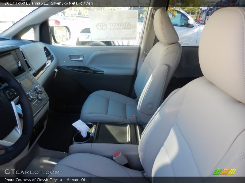 Silver Sky Metallic / Ash 2017 Toyota Sienna XLE