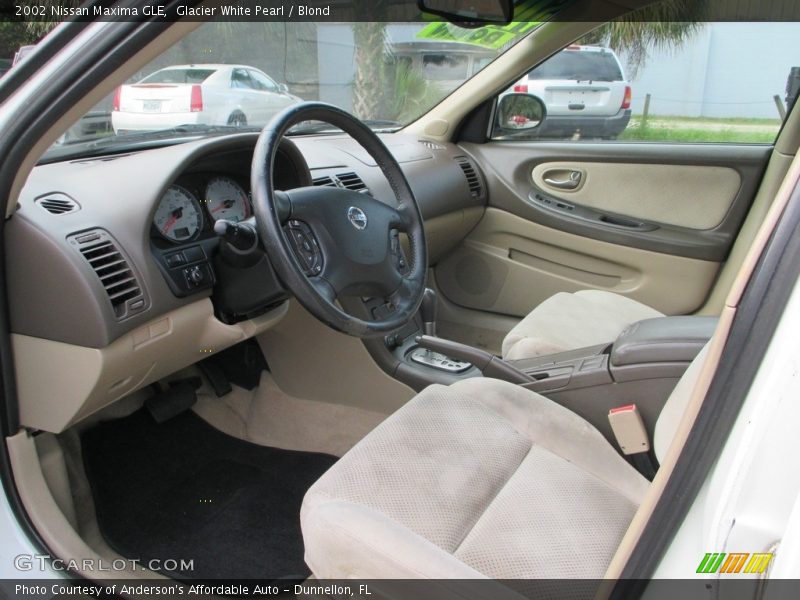 Glacier White Pearl / Blond 2002 Nissan Maxima GLE