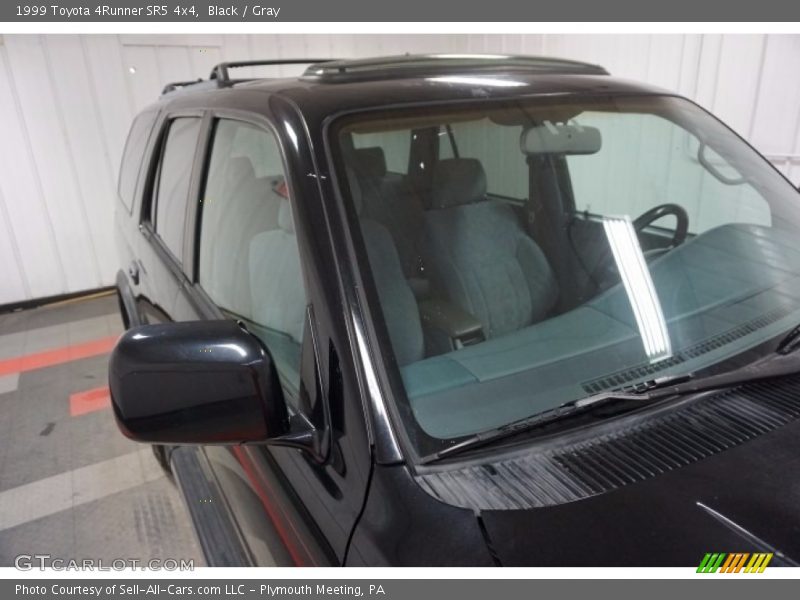 Black / Gray 1999 Toyota 4Runner SR5 4x4