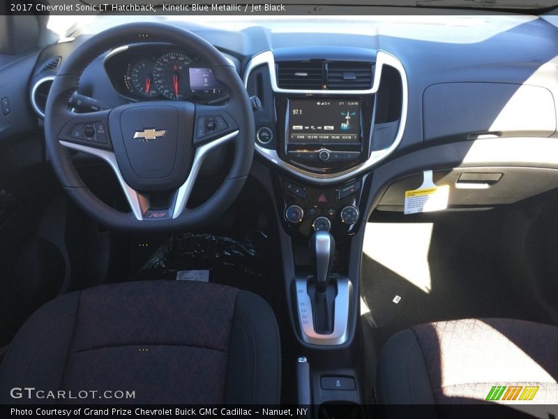 Kinetic Blue Metallic / Jet Black 2017 Chevrolet Sonic LT Hatchback