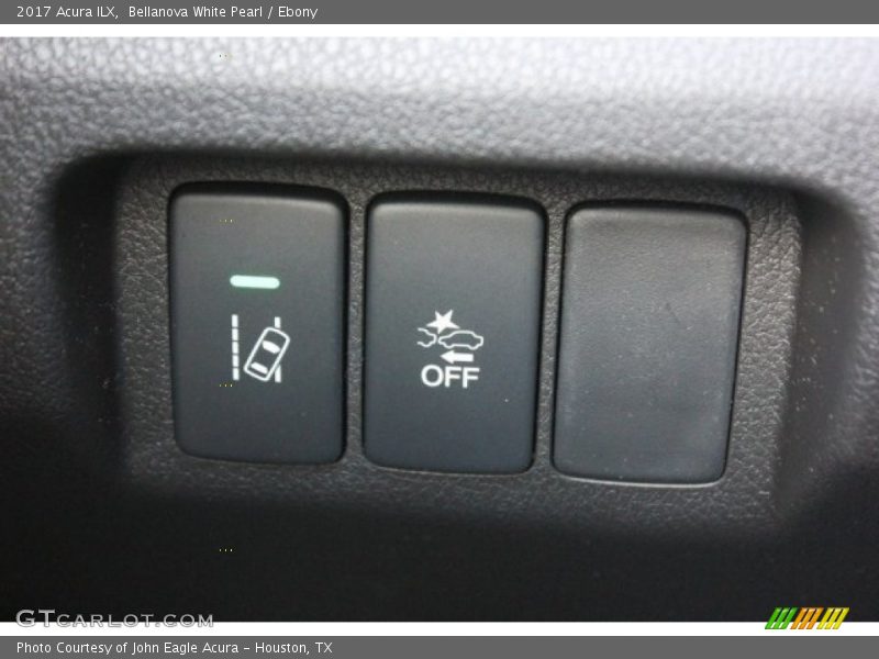 Bellanova White Pearl / Ebony 2017 Acura ILX