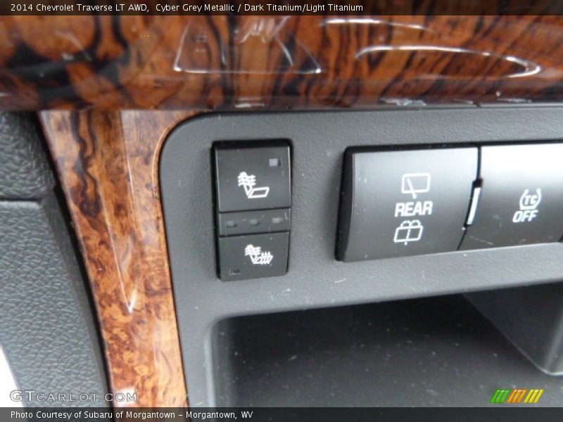 Cyber Grey Metallic / Dark Titanium/Light Titanium 2014 Chevrolet Traverse LT AWD