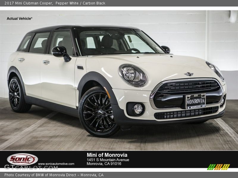 Pepper White / Carbon Black 2017 Mini Clubman Cooper