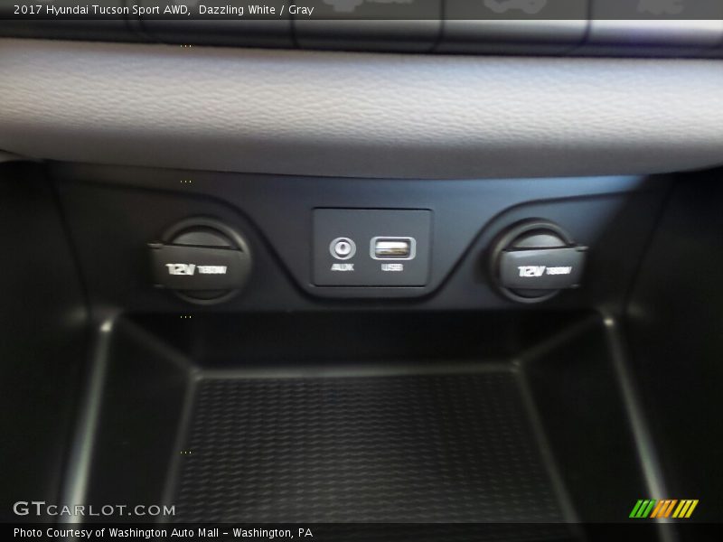 Dazzling White / Gray 2017 Hyundai Tucson Sport AWD